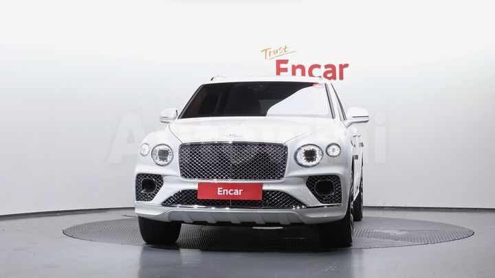 Bentley Bentayga 2022 — 4