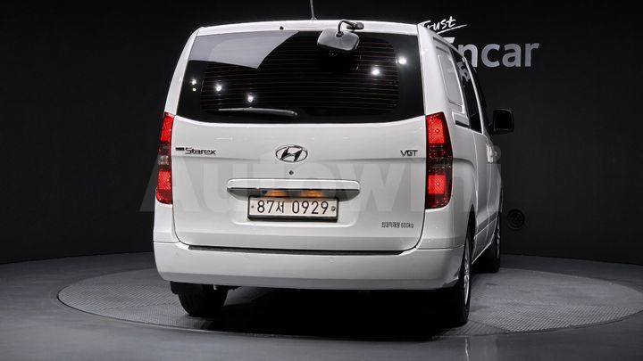 Hyundai Starex 2021 — 4