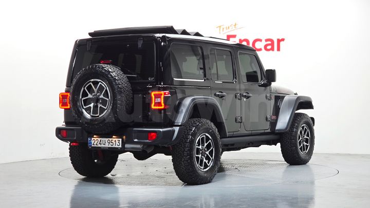 Jeep Wrangler 2024 — 2