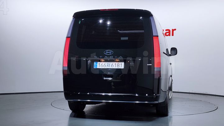 Hyundai Staria 2025 — 4