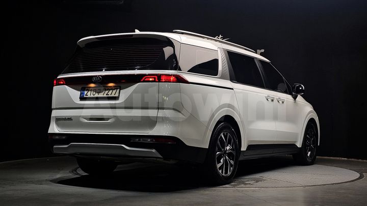 Kia Carnival 2021 — 2