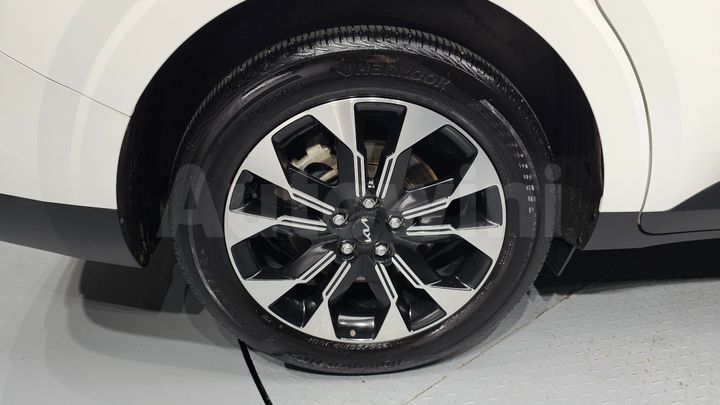 Kia Carnival 2023 — 5