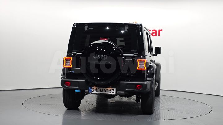 Jeep Wrangler 2022 — 4