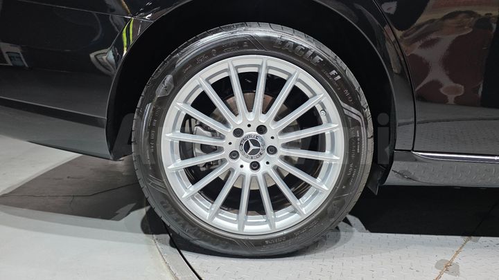 Mercedes-Benz E Class 2023 — 5