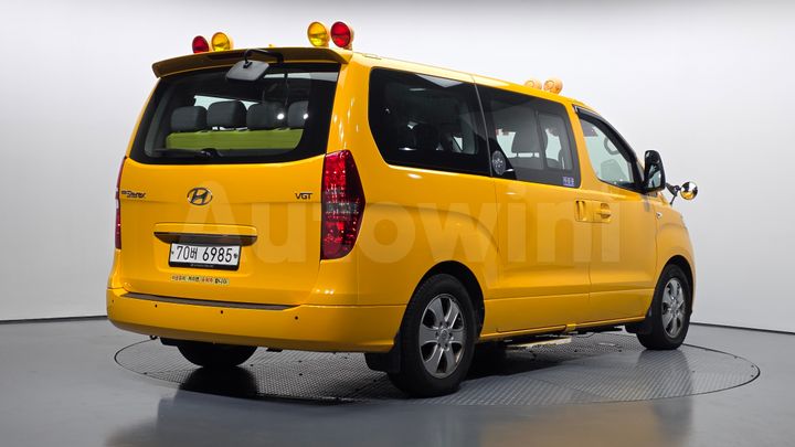 Hyundai Starex 2019 — 2