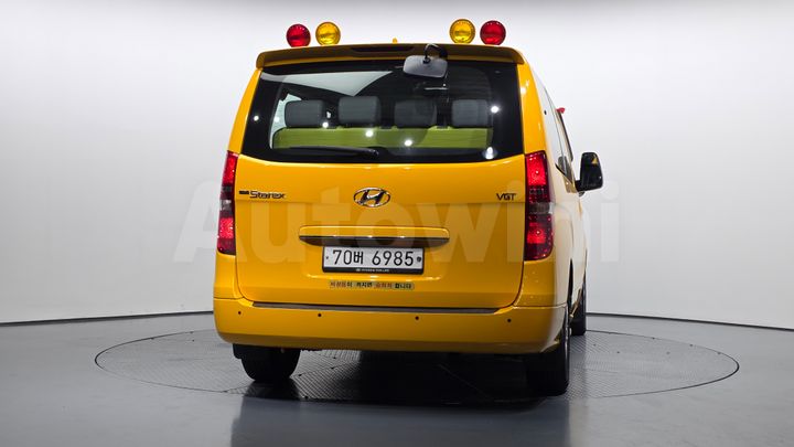 Hyundai Starex 2019 — 4