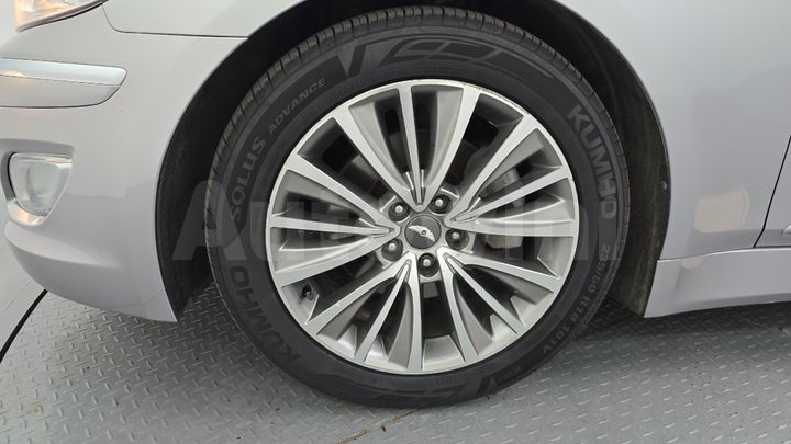 Hyundai Genesis 2014 — 5