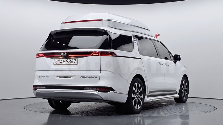 Kia Carnival 2021 — 2