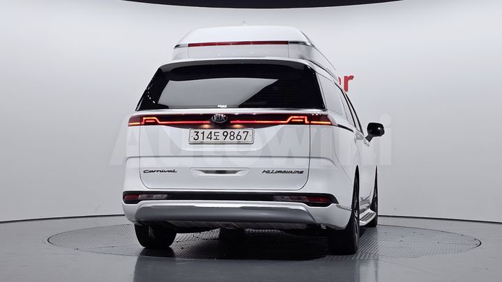 Kia Carnival 2021 — 4