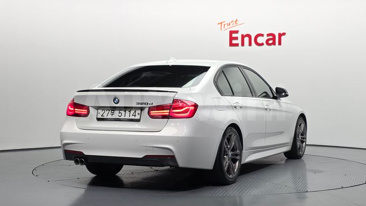 BMW 3 Series 2018 — 2