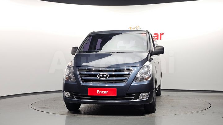 Hyundai Starex 2017 — 3