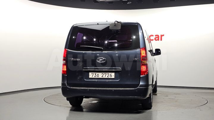 Hyundai Starex 2017 — 4