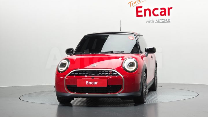 Mini Cooper 2025 — 3