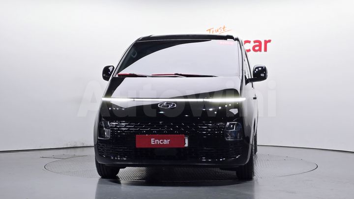 Hyundai Staria 2023 — 3