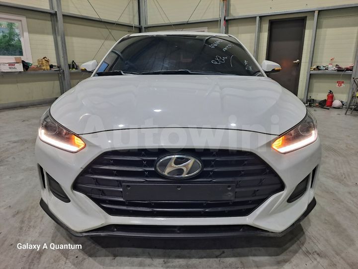 Hyundai Veloster 2018 — 3