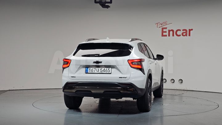 Chevrolet Trax 2024 — 3