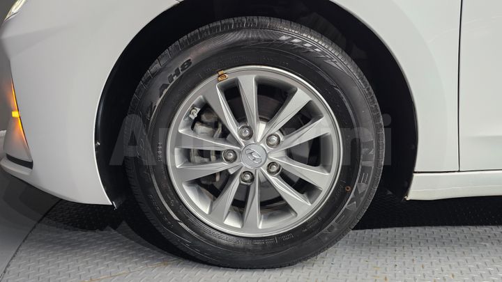 Hyundai Avante 2020 — 5