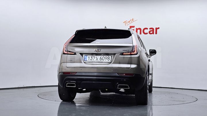 Cadillac XT4 2023 — 4