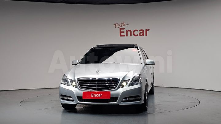 Mercedes-Benz E Class 2011 — 3