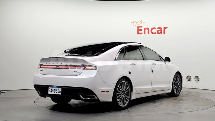 Lincoln MKZ