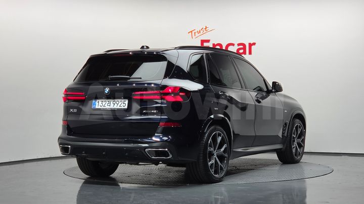 BMW X5 2025 — 2