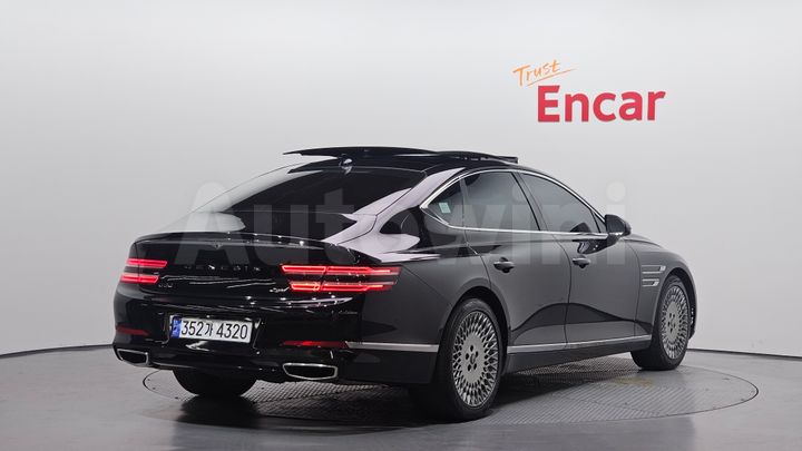 Genesis G80 2022 — 2