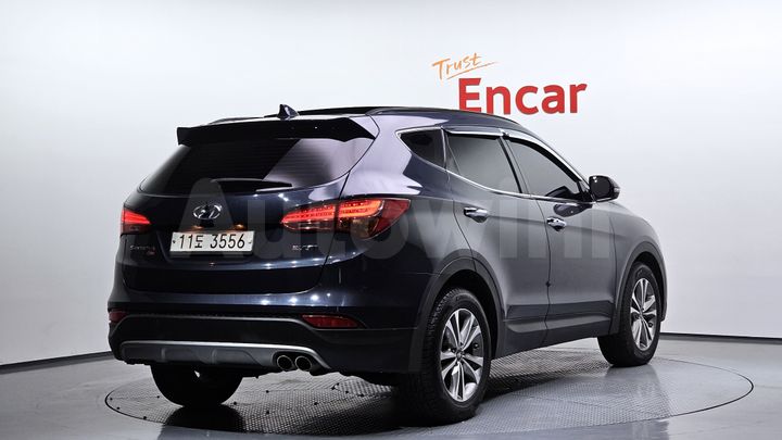 Hyundai SantaFe 2015 — 2