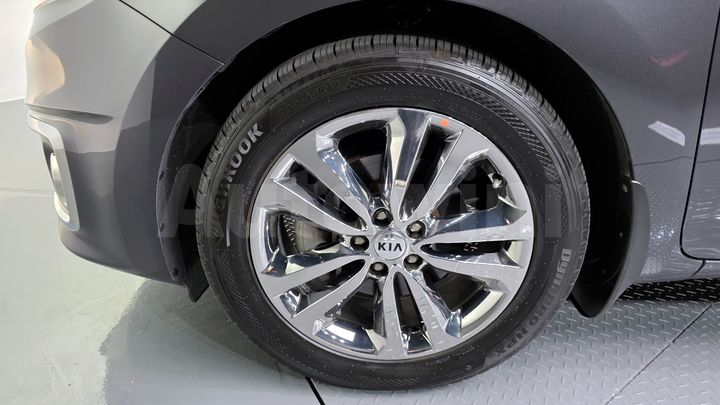 Kia Carnival 2018 — 5