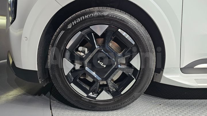 Kia Carnival 2024 — 5
