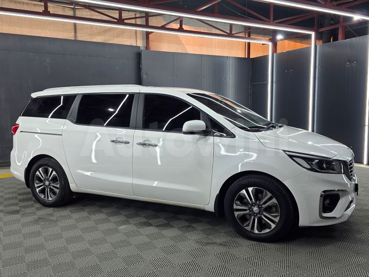 Kia Carnival 2019 — 5