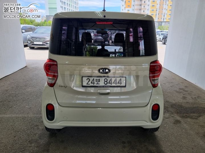 Kia Ray 2019 KNACK811BKT205351 — 4