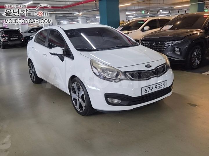 Kia Pride 2014 KNADR413BES471383 — 3