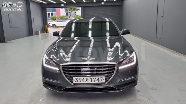 Genesis G80 2019 KMHGM412DKU336131 — 3