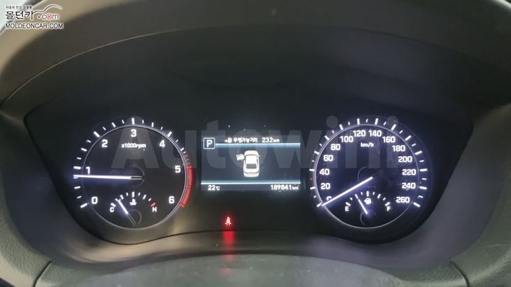 Genesis G80 2019 KMHGM412DKU336131 — 5