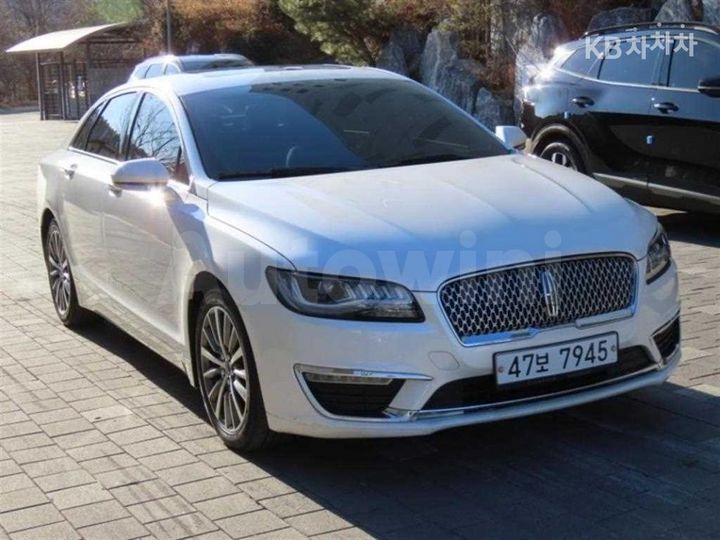 Lincoln MKZ