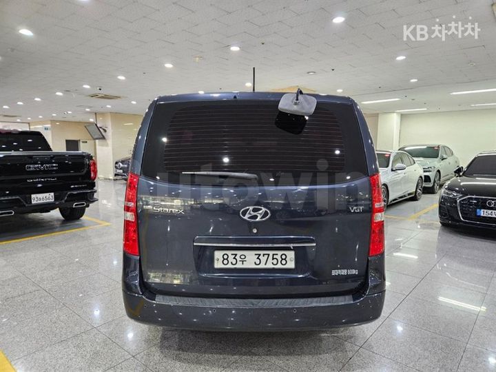Hyundai Starex 2017 — 4