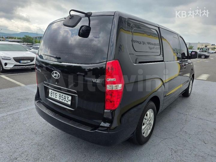 Hyundai Starex 2017 — 3