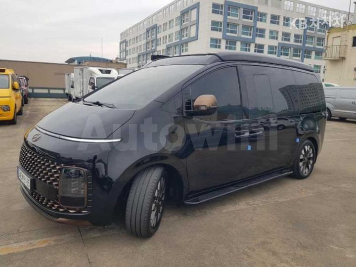 Hyundai Staria 2022 — 2
