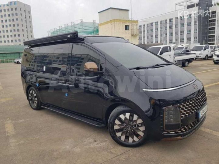 Hyundai Staria 2022 — 3