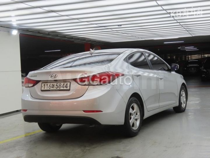 Hyundai Avante 2014 — 4