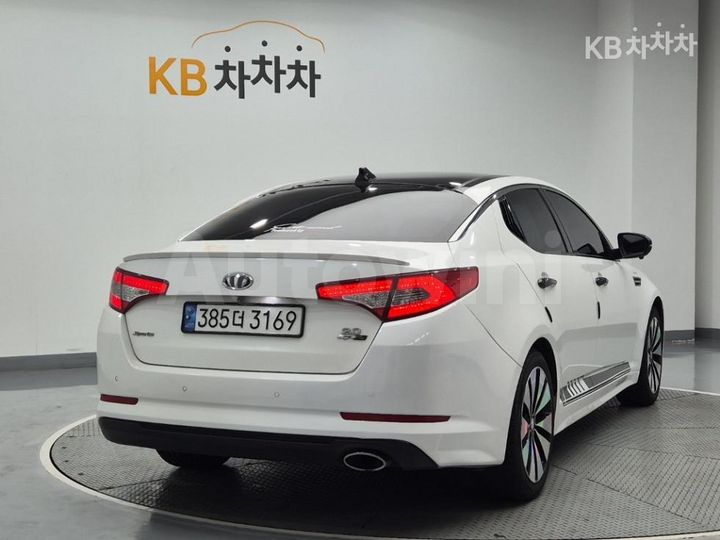 Kia K5 2013 KNAGN419BDA301237 — 3