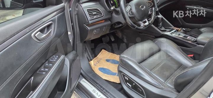 Renault SM6 2017 KNMA4B2LMHP007915 — 5