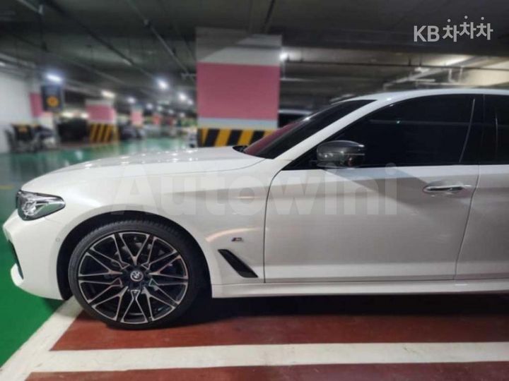 BMW 5 Series 2017 — 3