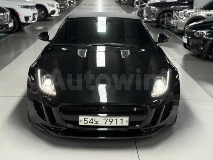 Jaguar F Type