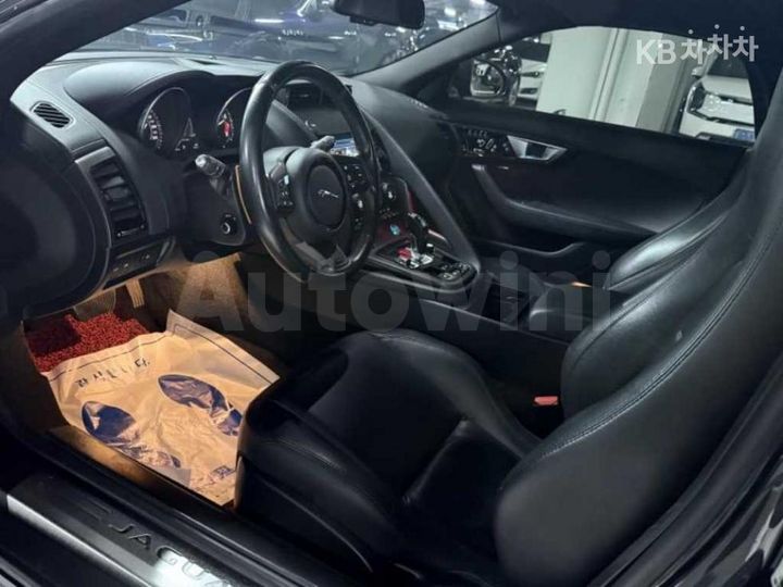 Jaguar F Type