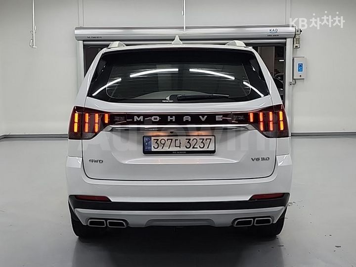 Kia Mohave 2021 KNAKN814DMA218200 — 3
