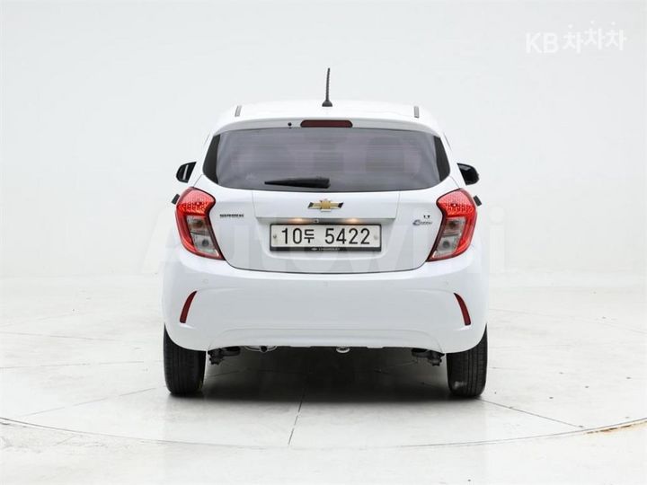 Chevrolet Spark 2017 KLYDC487DHC231430 — 5