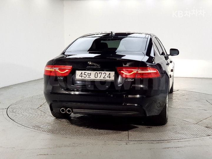 Jaguar XE 2016 SAJAB4BN9GA937806 — 4