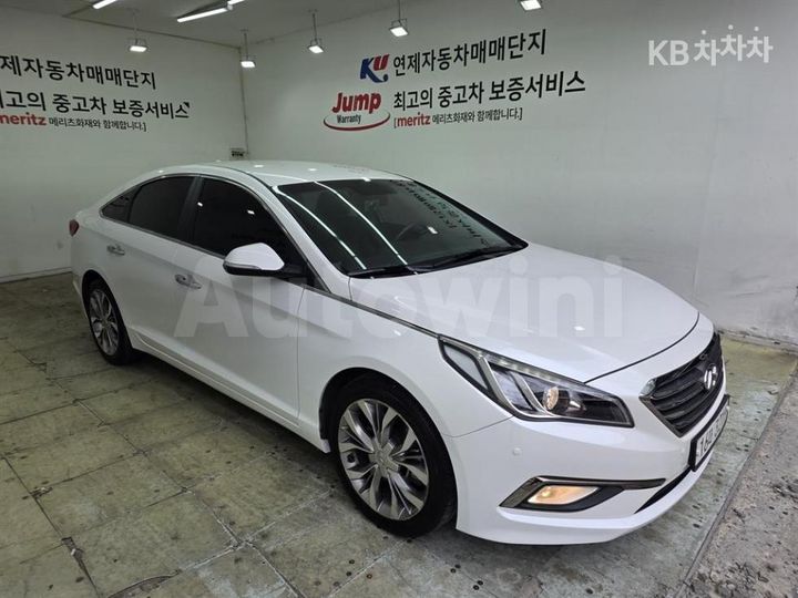 Hyundai Sonata 2017 KMHE341CBHA261666 — 3