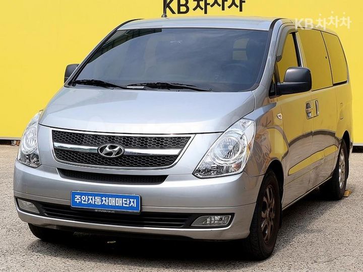 Hyundai Starex 2015 — 2